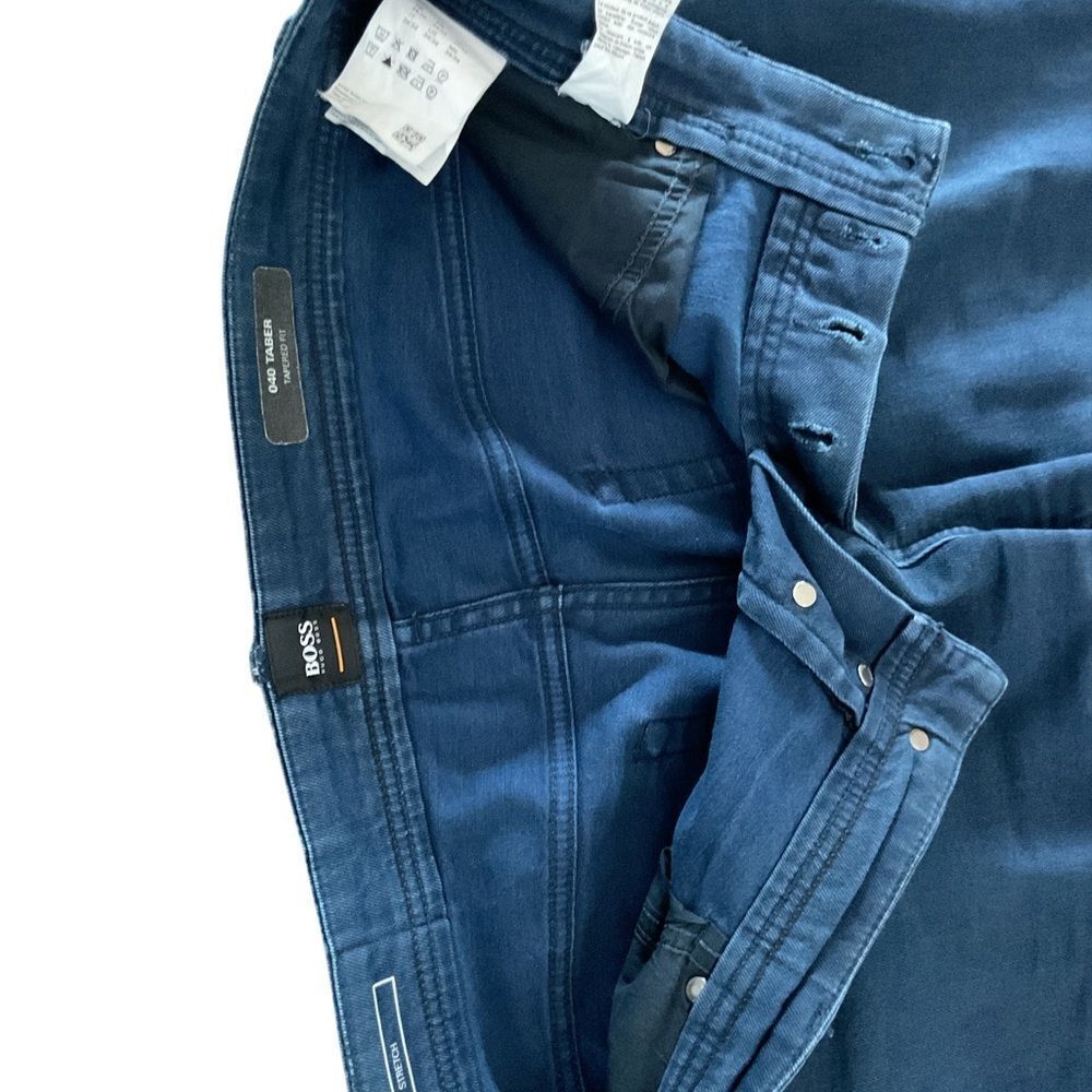 Blue HugoBoss Jeans - Picture 6 of 9